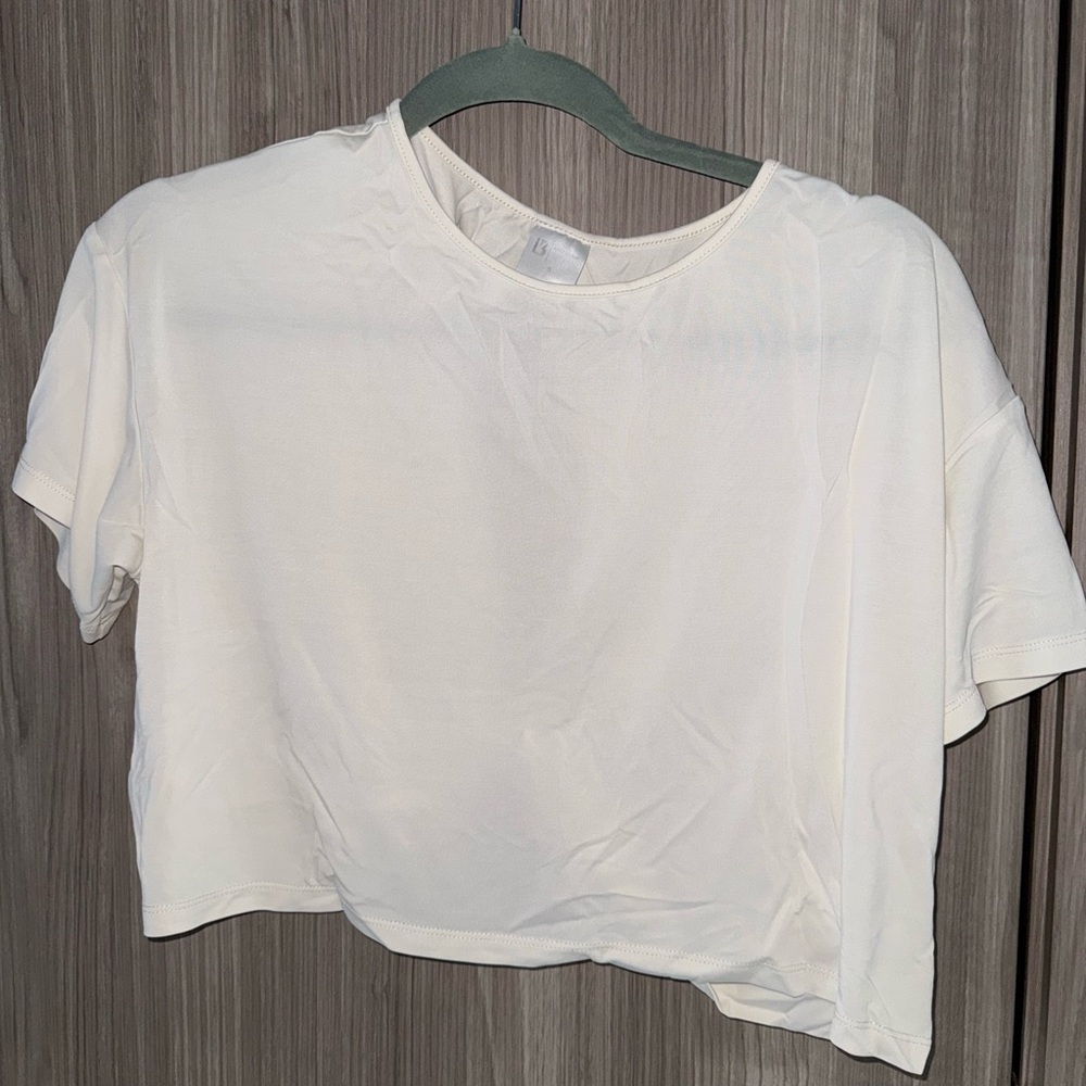Buff Bunny Top Rainforest Crop